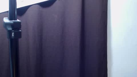 moon_and_fire_ online show from November 17, 2:39 am