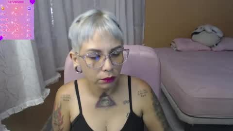 Snapshot of moon_cat85 chatting on June 18, 2:54 pm Luna online show from June 18, 2:54 pm