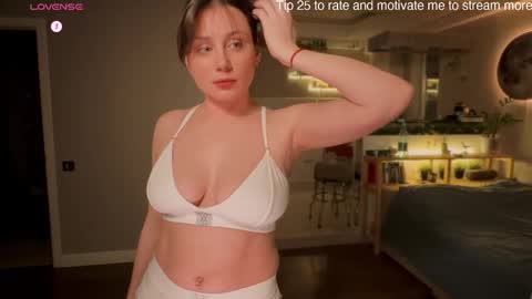 Luna  online show from March 8, 5:06 pm