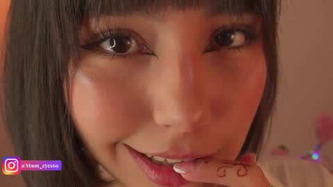 Snapshot of moon_eyess chatting on March 19, 4:00 pm Im a independent model Welcome online show from March 19, 4:00 pm