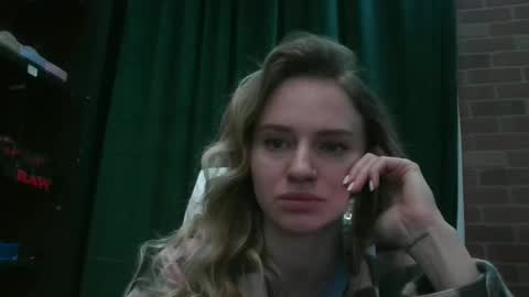 Snapshot of moon_light_girl chatting on February 28, 8:07 pm moon_light_girl online show from February 28, 8:07 pm