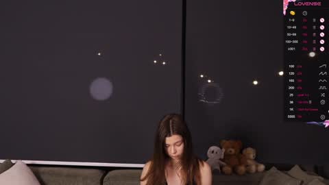 Snapshot of moon_night_anna chatting on December 17, 2:23 am Anna Trass online show from December 17, 2:23 am