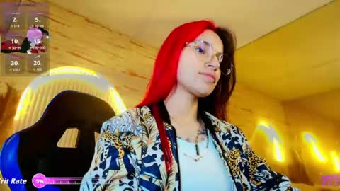 Snapshot of moon_red_r chatting on June 16, 12:52 pm Moon online show from June 16, 12:52 pm
