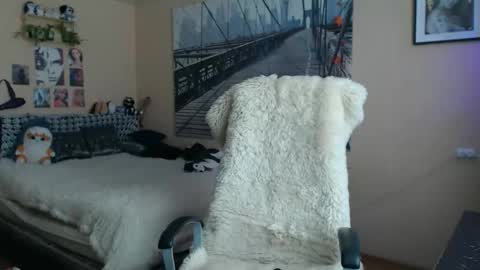 Snapshot of moon_sugar_ chatting on March 27, 8:59 am Keira online show from March 27, 8:59 am