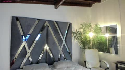 Luna  online show from November 1, 11:01 am