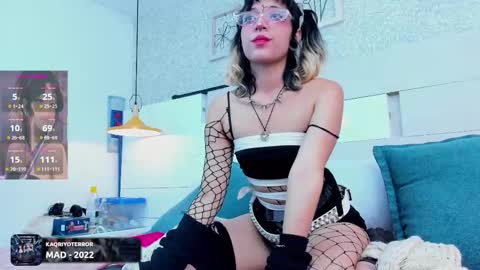 Snapshot of moonanggel chatting on January 10, 8:10 pm Moon Anggel online show from January 10, 8:10 pm