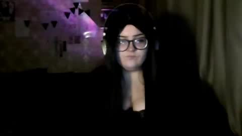 moonfairy2 online show from April 26, 5:21 pm