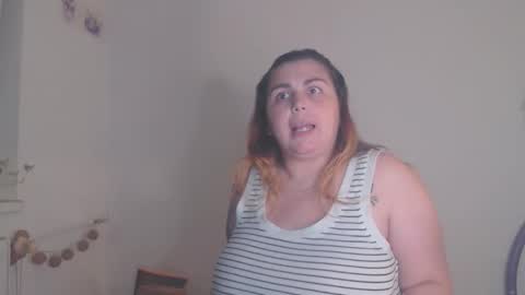 Snapshot of moonfox_ chatting on September 24, 2:48 am MoonFox  online show from September 24, 2:48 am