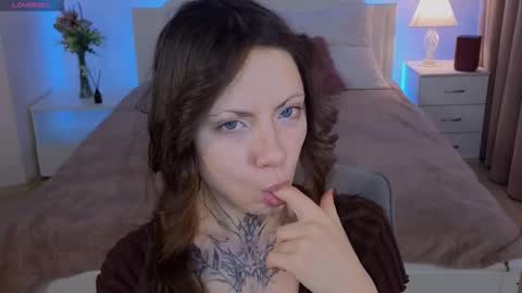 Erica online show from February 2, 10:25 am