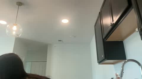 mooni minx online show from September 12, 8:20 pm