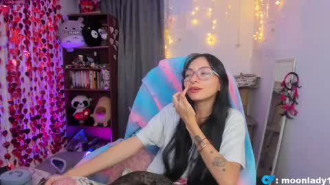 MOON  online show from April 14, 4:07 am