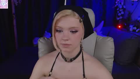 Mia   online show from June 20, 5:38 pm