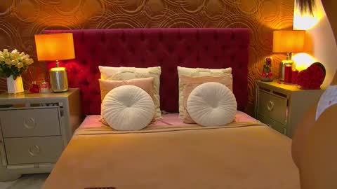 moonligt_iris online show from March 25, 5:13 am