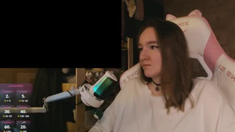 Snapshot of moonlish_siren chatting on April 28, 5:29 pm Katrin online show from April 28, 5:29 pm