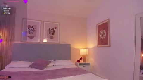 moonofhades online show from March 25, 4:40 am