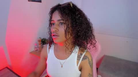 Snapshot of moonrose_1 chatting on March 2, 8:37 pm Rosa online show from March 2, 8:37 pm