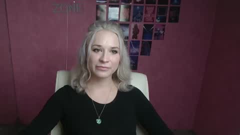 Susanna online show from March 18, 6:33 pm