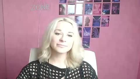 Susanna online show from April 1, 5:32 pm