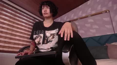 Michelle online show from February 9, 1:14 pm