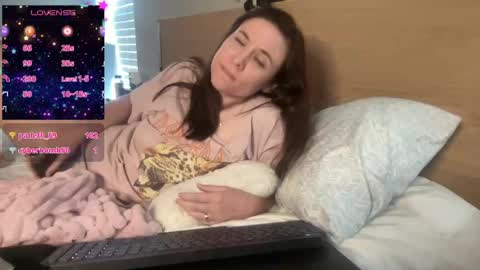 Snapshot of moorgasm3437 chatting on March 24, 2:44 pm Double temptations online show from March 24, 2:44 pm