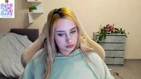 Morana Mayer online show from February 12, 3:49 pm