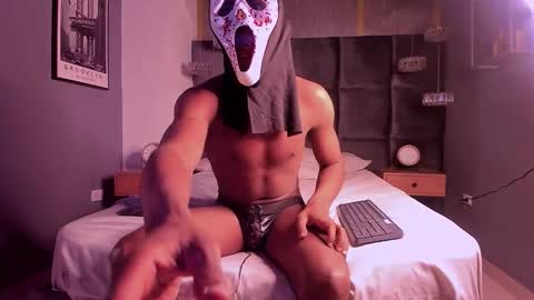 Snapshot of morenitodigno chatting on October 31, 7:59 pm Mmorenito online show from October 31, 7:59 pm