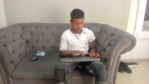 Snapshot of morenitodigno chatting on November 10, 7:02 pm Mmorenito online show from November 10, 7:02 pm