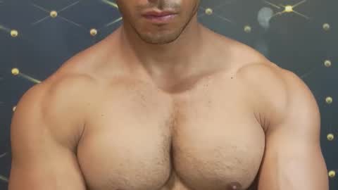 Snapshot of moreno1muscular chatting on September 19, 9:26 pm moreno1muscular online show from September 19, 9:26 pm