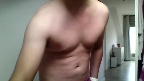 Snapshot of morenofrenchy37 chatting on October 20, 11:32 am morenofrenchy37 online show from October 20, 11:32 am