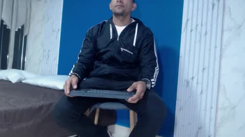 MORGAN AND MEGAN online show from January 10, 11:01 am