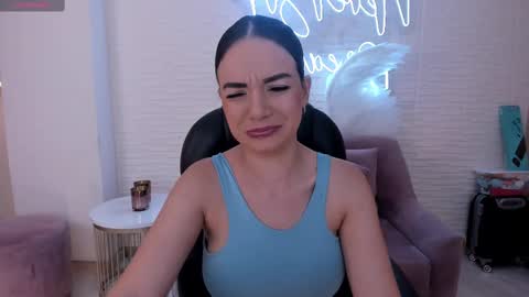 Morgan Hicks online show from February 10, 6:45 pm