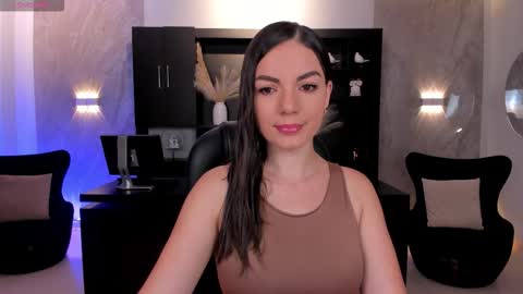 Morgan Hicks online show from December 22, 7:33 pm