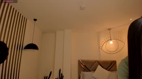 Morgan Hicks online show from February 26, 3:33 pm