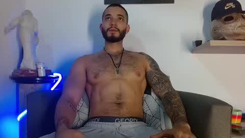 Snapshot of morgann_jones chatting on January 31, 10:08 pm morgan online show from January 31, 10:08 pm