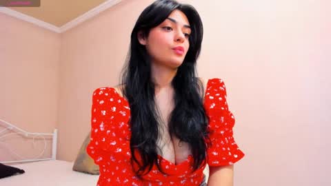 Snapshot of moroccan_diamond_ chatting on December 12, 8:47 am Medina online show from December 12, 8:47 am