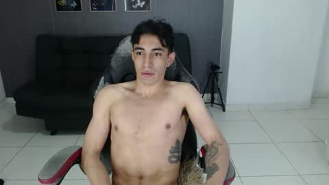 santii online show from February 17, 4:31 am