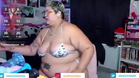 Snapshot of moshpitmami chatting on August 1, 10:08 pm Indy online show from August 1, 10:08 pm