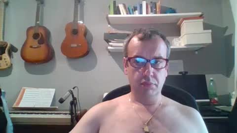 mot_ronn online show from October 24, 11:39 am