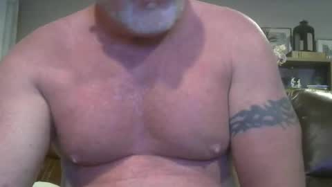 Snapshot of motorguy08 chatting on March 25, 3:12 am motorguy08 online show from March 25, 3:12 am