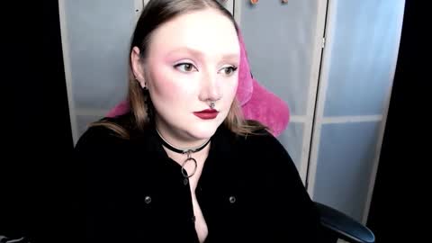 Snapshot of motorkate chatting on November 5, 12:43 am motorkate online show from November 5, 12:43 am