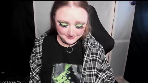 Snapshot of motorkate chatting on February 3, 2:53 am motorkate online show from February 3, 2:53 am