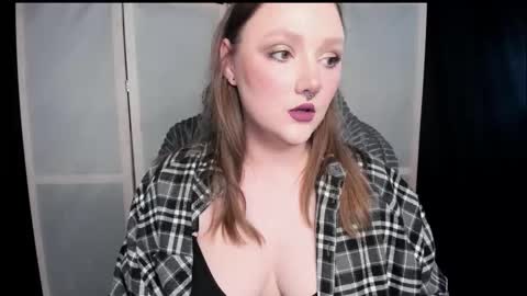 Snapshot of motorkate chatting on March 1, 12:01 am motorkate online show from March 1, 12:01 am