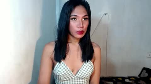 mouiline_rouge69 online show from November 18, 6:40 am