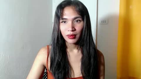 Snapshot of mouiline_rouge69 chatting on April 19, 11:29 pm mouiline_rouge69 online show from April 19, 11:29 pm