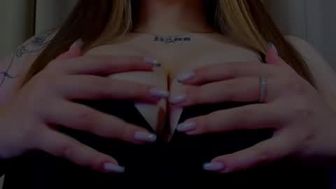 Carolina online show from March 4, 4:02 pm