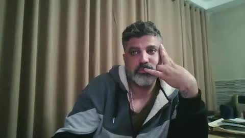 JUST FOR GIRLS     online show from March 25, 1:11 am