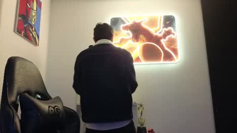 Snapshot of mr_andresr chatting on June 16, 4:37 am Andy online show from June 16, 4:37 am