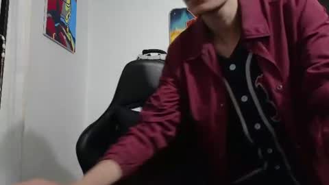 Snapshot of mr_andresr chatting on June 25, 3:39 am Andy online show from June 25, 3:39 am