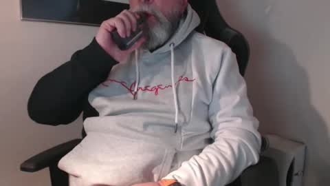 mr_boombastic2021 online show from November 27, 10:17 am