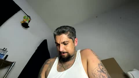 Snapshot of mr_cherrypopper_85 chatting on May 1, 11:15 am All in you online show from May 1, 11:15 am